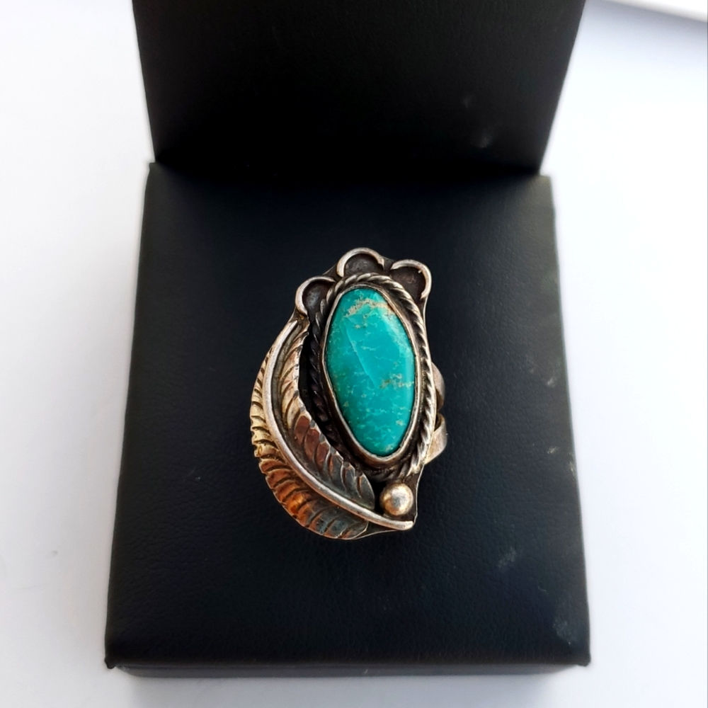 Vintage Sterling Silver Turquoise Feather Navajo Ring